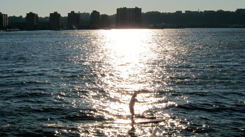 Illustration for article titled Seven semi-secret ways to escape New York ahead of a Hurricane
